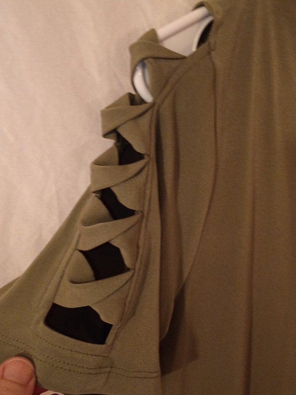 Michael Kors Women's Size Large Olive Green Ladder Sleeve Top NWOT! - Picture 5 of 6